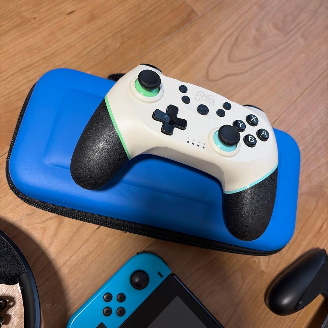 Nintendo Switch 本体 ネオンレッド・ブルー　ヘッドフォンつき