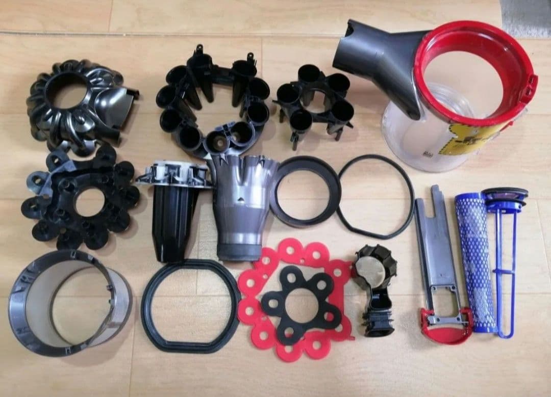 分解清掃済み ダイソン V8 SV10K 本体