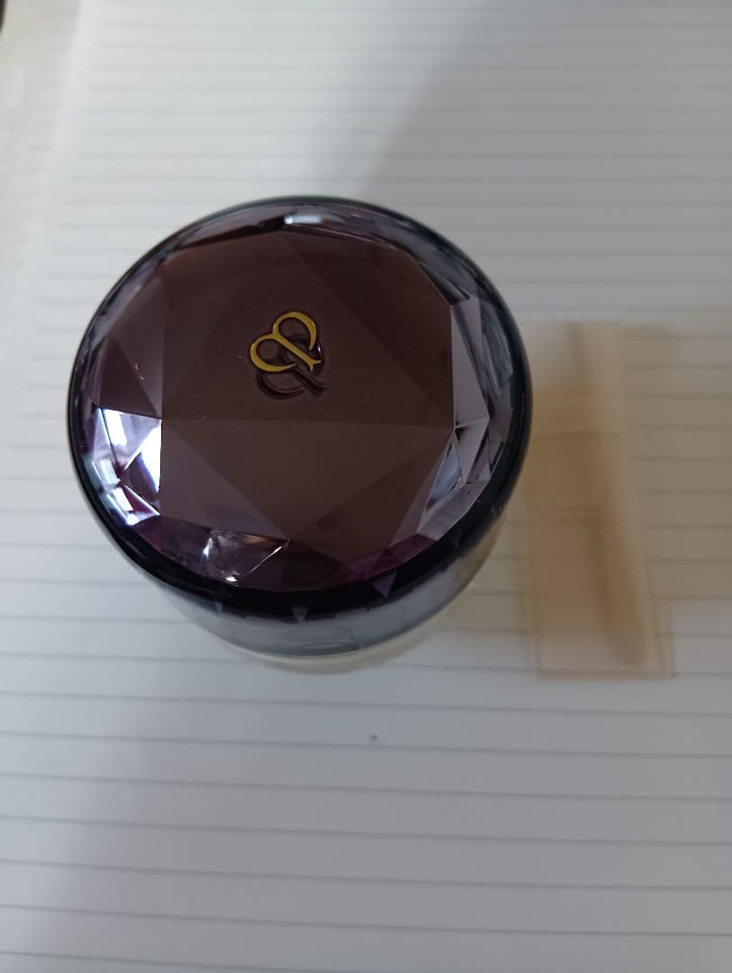 日*4様 クレド•ポー•ボーテ　ル•フォンドゥタンnオークル00ホリデー2025