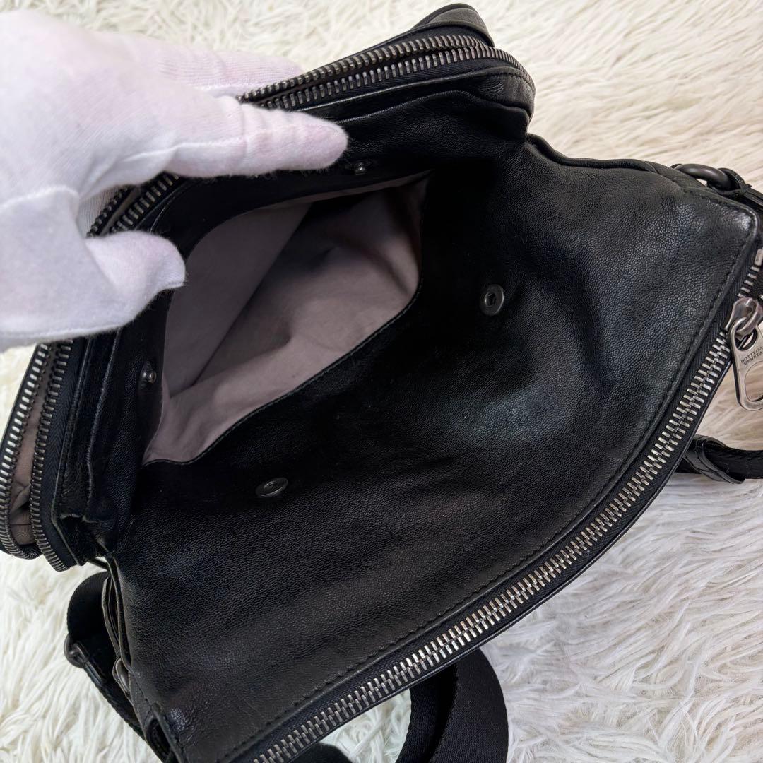 極美品✨BOTTEGA VENETA ショルダーバッグ イントレチャート 漆黒