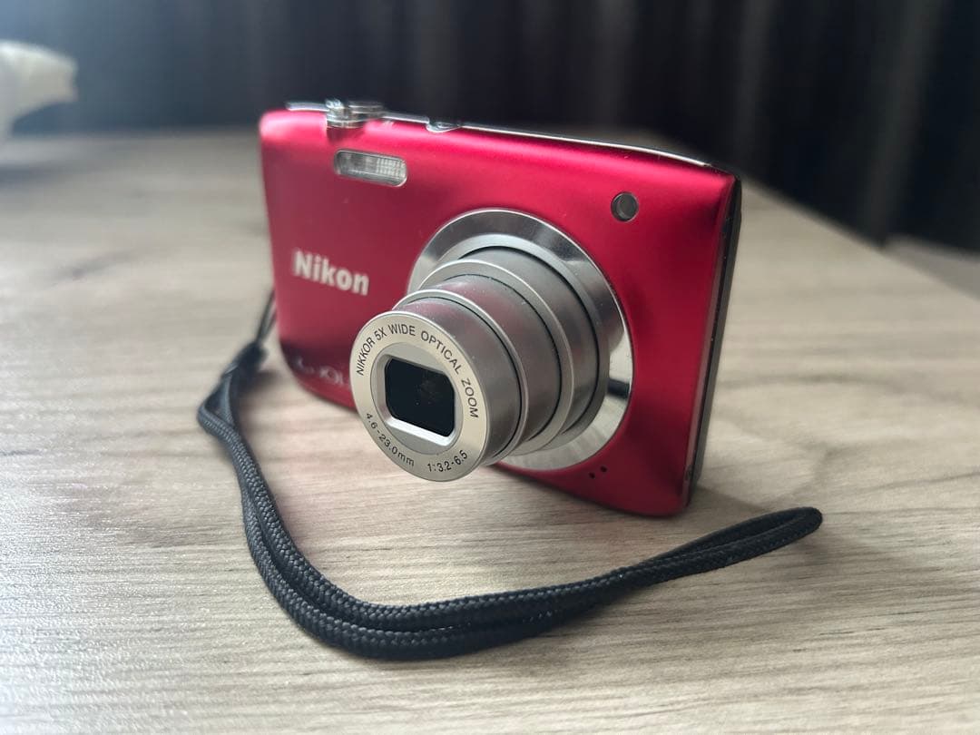 Nikon COOLPIX A100コンパクトデジタルカメラ