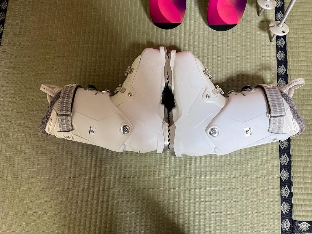 ヘッドスキー板とノルディカスキー靴・ストックのセット