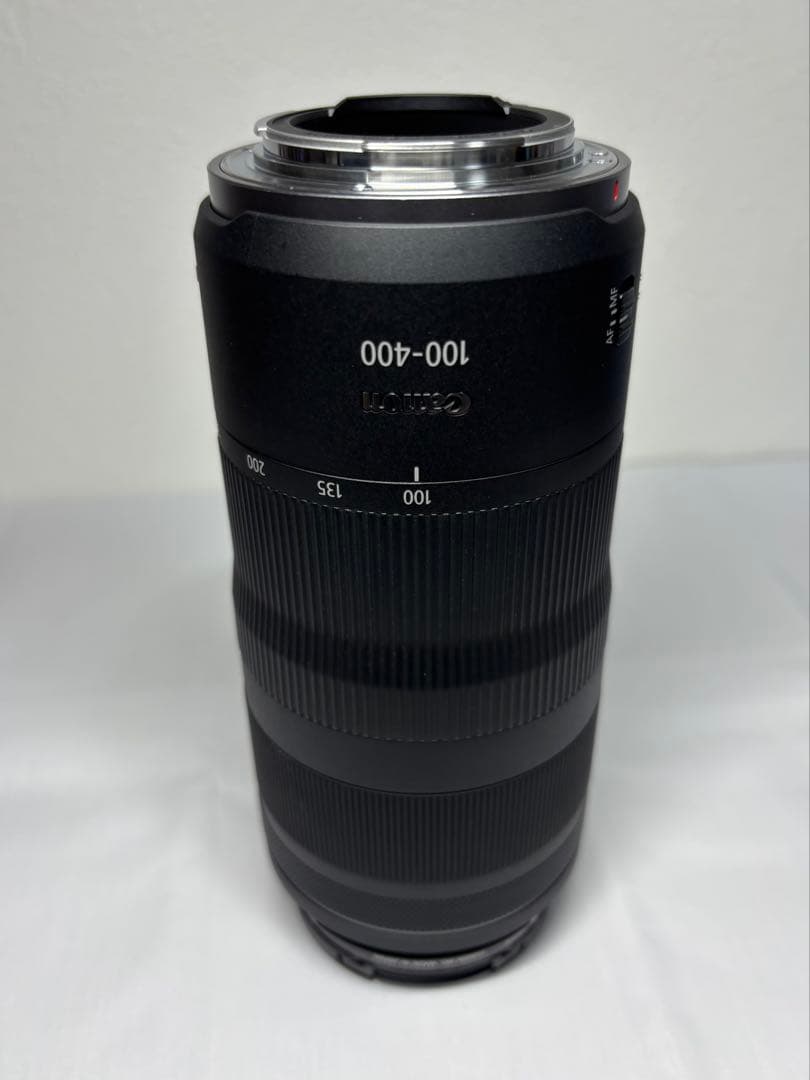 Canon RF 100-400mm F5.6-8 IS USM レンズフード付