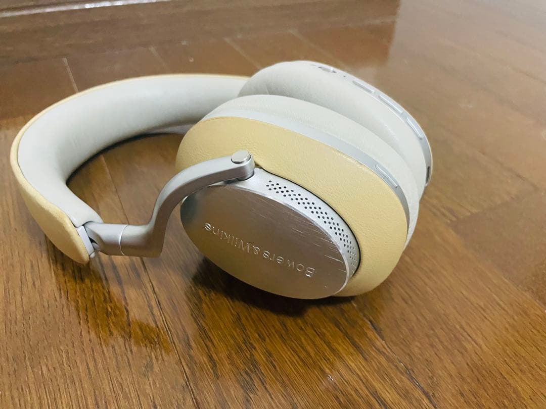 ヤ*ス様 バウワースアンドウィルキンス　px8　タン