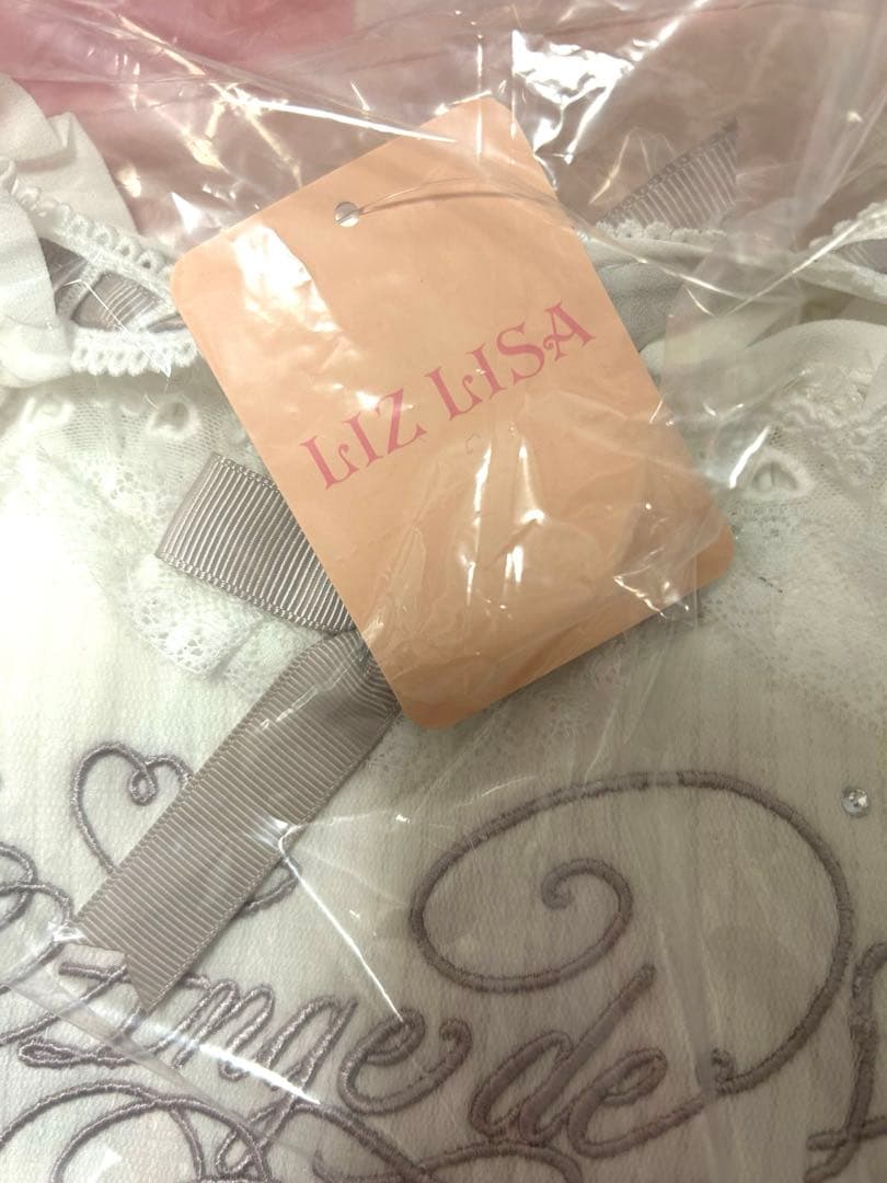 【新品未開封】フリルハートリボンスリーブトップス　LIZLISA ピンク