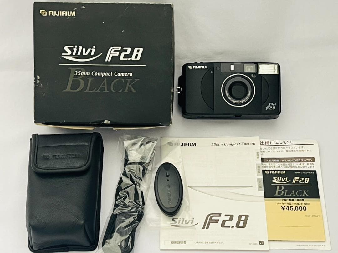 ■美品 FUJIFILM silvi F2.8 世界限定5000台フィルムカメラ