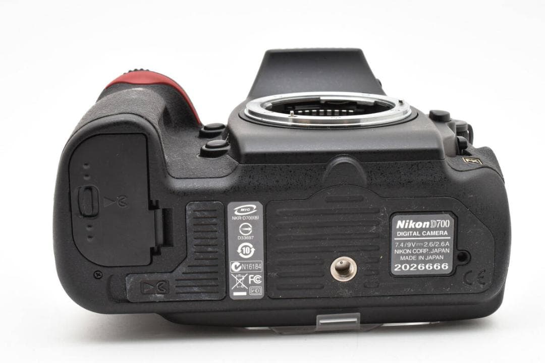 ■ 美品 ■ ニコン　Nikon D700 ボディ 《S数 5882回》 262