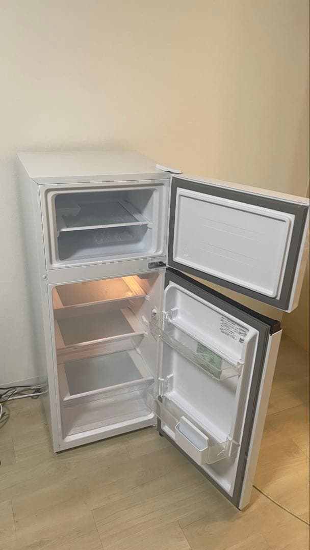 Hisense HR-B12HW 冷蔵庫-124L (*2023年製*)