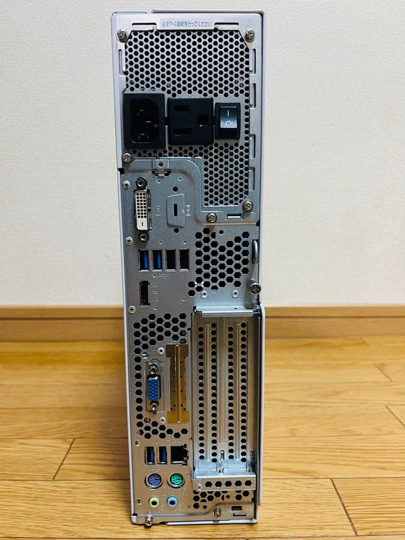 Fujitsu デスクトップパソコンOffice/ 新品SSD256/16GB