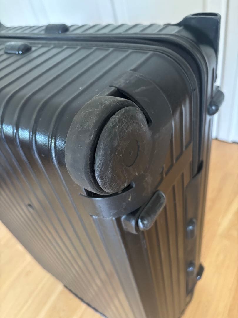 RIMOWA リモワ サルサエアー 2輪 ブラックキャリーケース