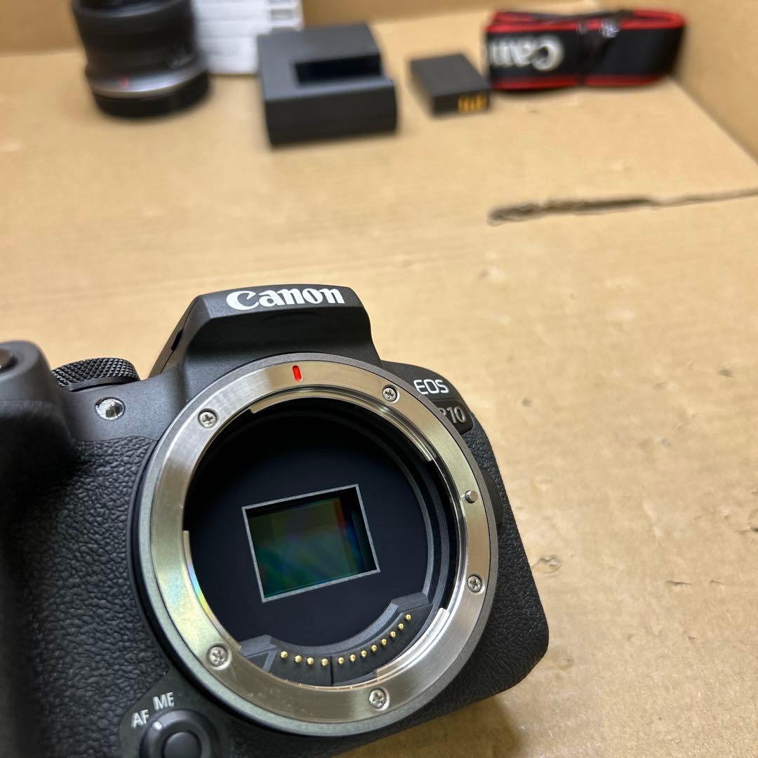 Canon ミラーレス一眼カメラ EOS R10 レンズキット