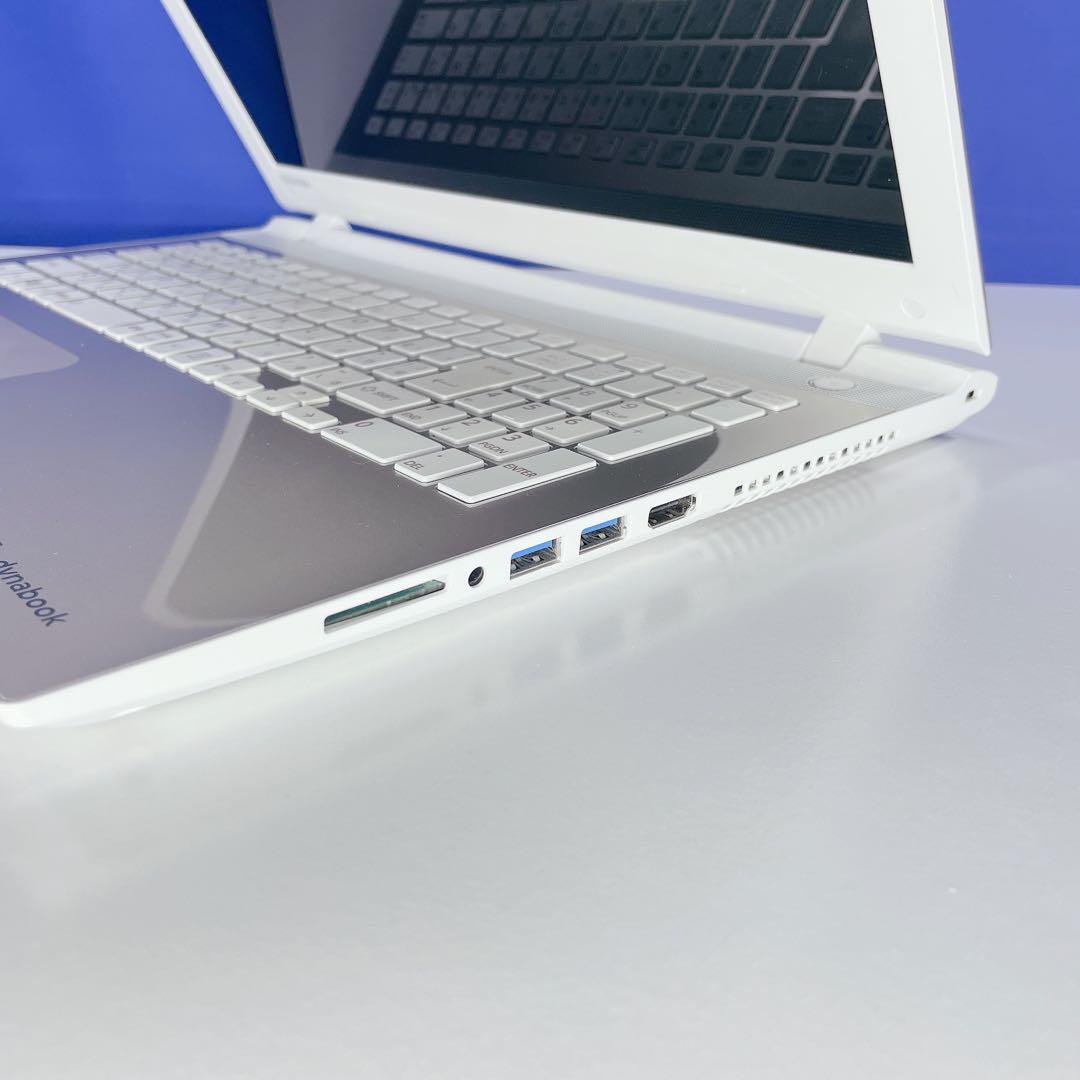 美品❤️Windows11 快適SSD✨ゴールド✨ノートパソコンカメラ付 薄型