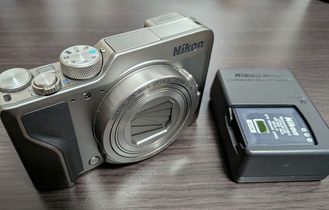 Nikon COOLPIX A1000 シルバー ニコン デジカメ 美品