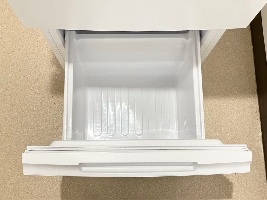 SHARPシャープノンフロン冷凍冷蔵庫SJ-D15K-W 2023年製