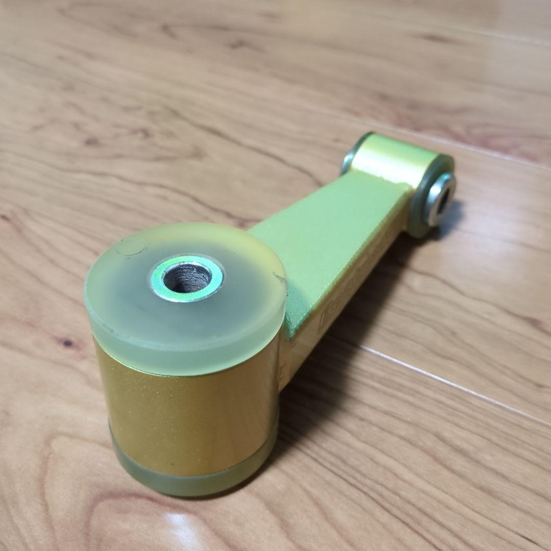 Beatrush　エンジンロールストッパー　ミディアムタイプ　ZC33S　中古品