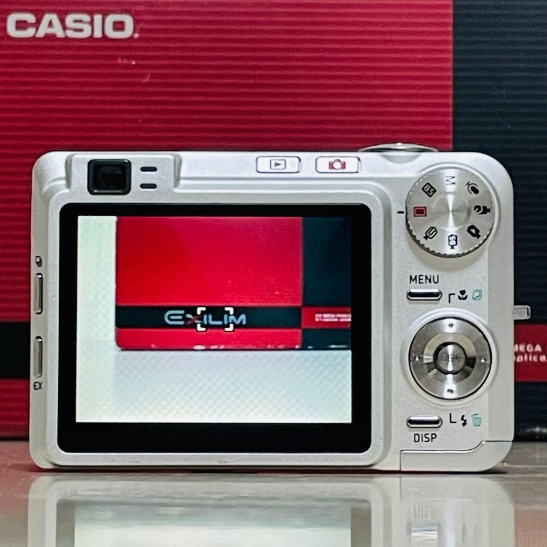 CASIO カシオ EXILIM EX-Z750 コンパクトデジタルカメラ