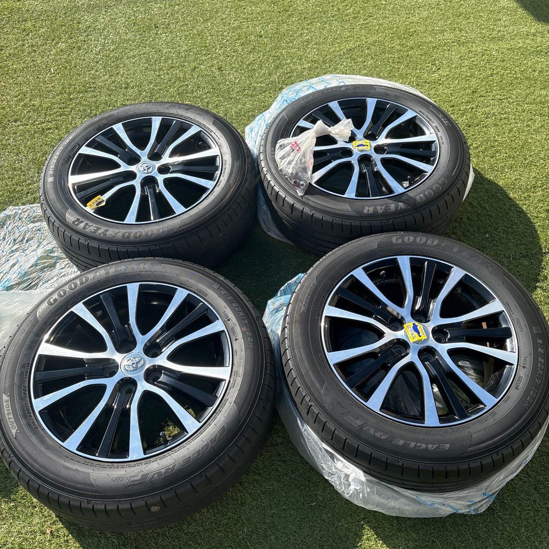 エスティマハイブリット　純正17インチホイール