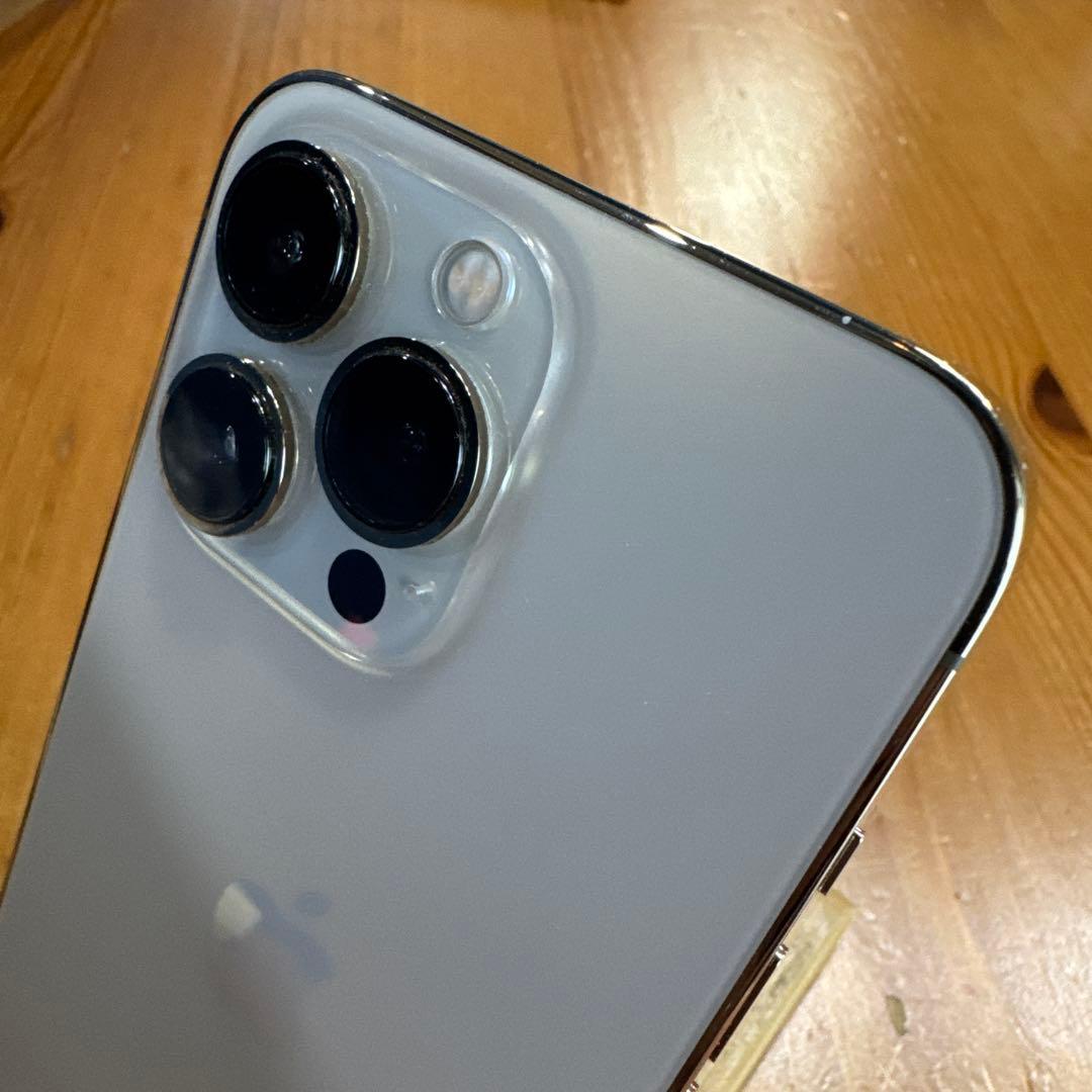 海外版 iPhone 13 Pro 256GB ゴールド 本体