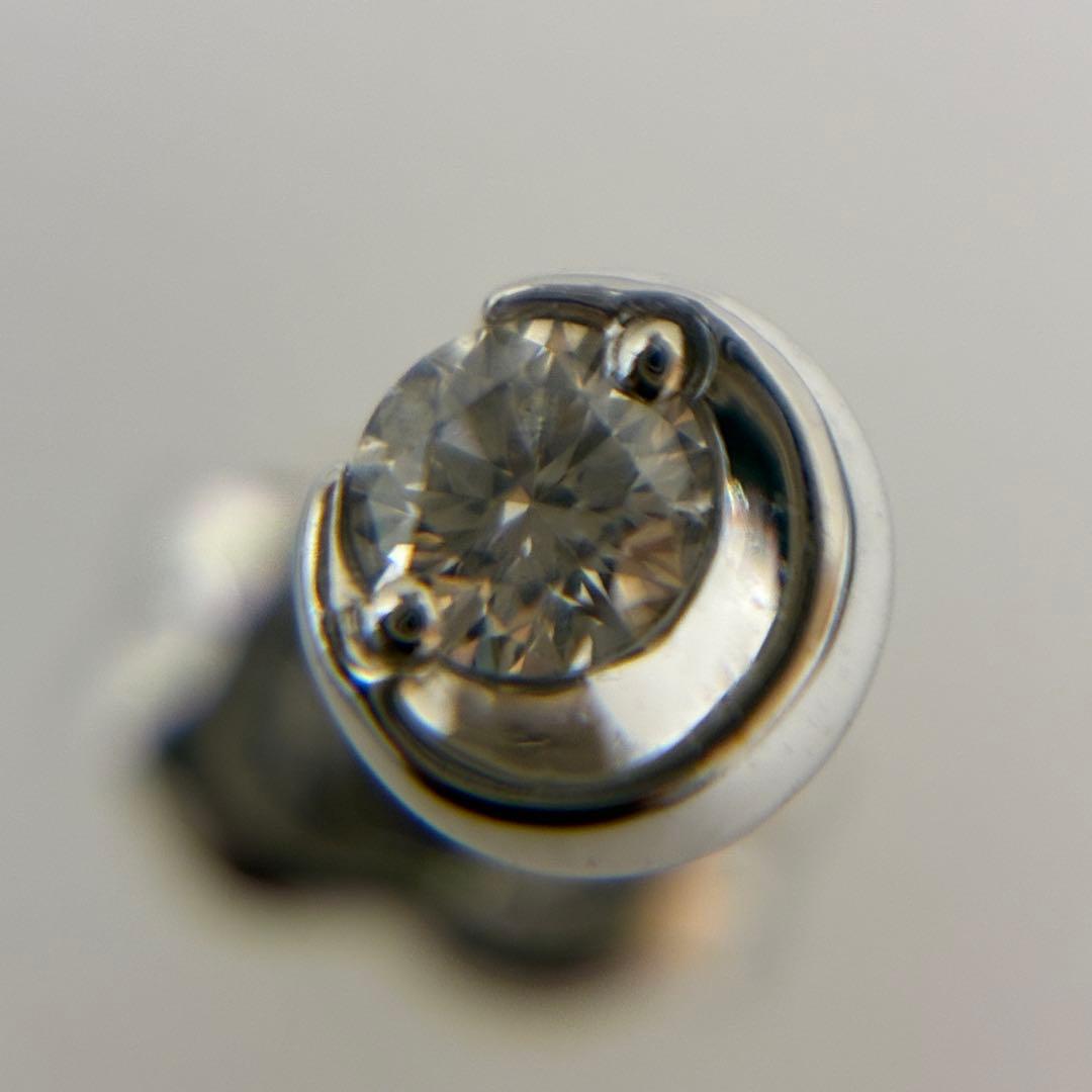 ◇ STARJEWELRY　スタージュエリー　ムーン　K18　0.04ct　片方