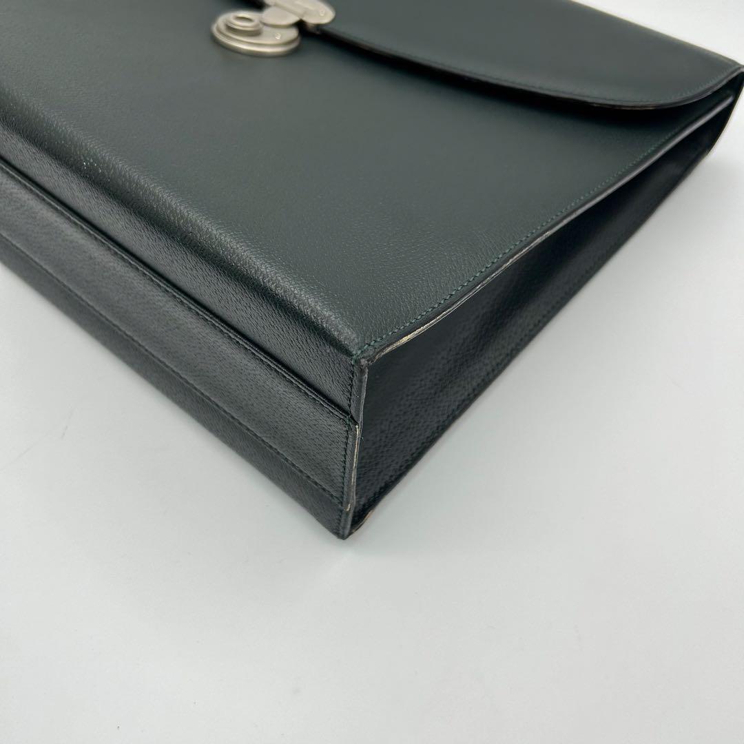 【極美品】　アクアスキュータム　ビジネスバッグ　オールレザー　濃緑　A4　自立