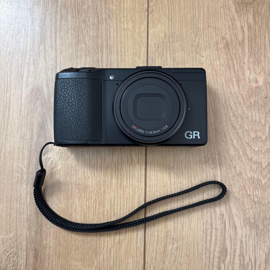 RICOH GR 初代モデル（2013年）APS-Cコンデジ リコー