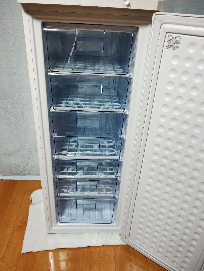 冷凍庫　アイリスオーヤマ　IUSD-18A-W