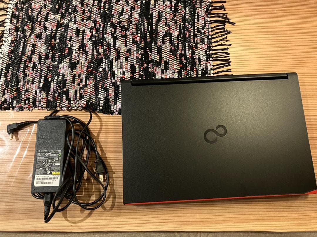 富士通 LIFEBOOK A579 15.6インチ ノートパソコン【整備品】