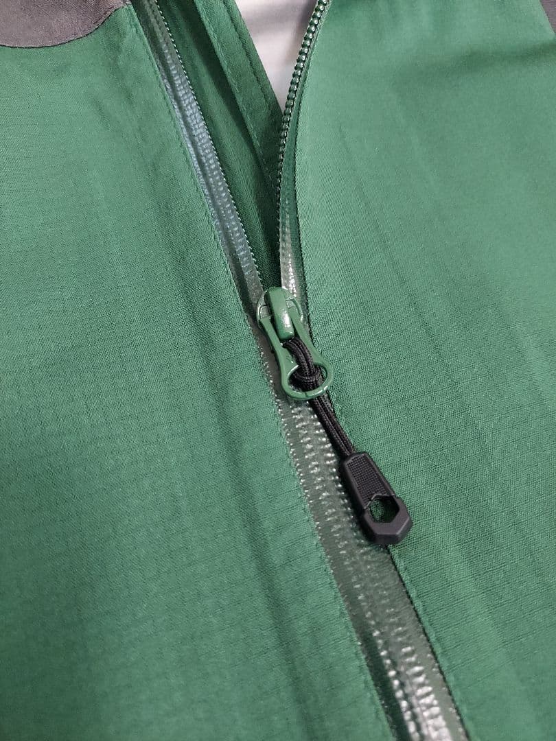 美品✨マウンテンハードウェア ウィンターコヒージョンジャケット OE0486 M