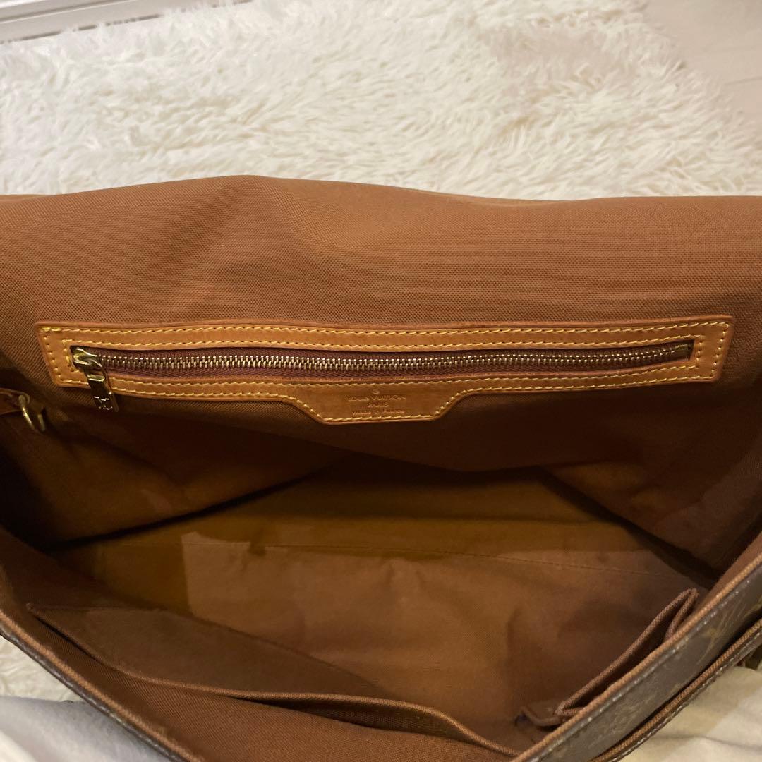 Louis Vuitton モノグラム メッセンジャーバッグ