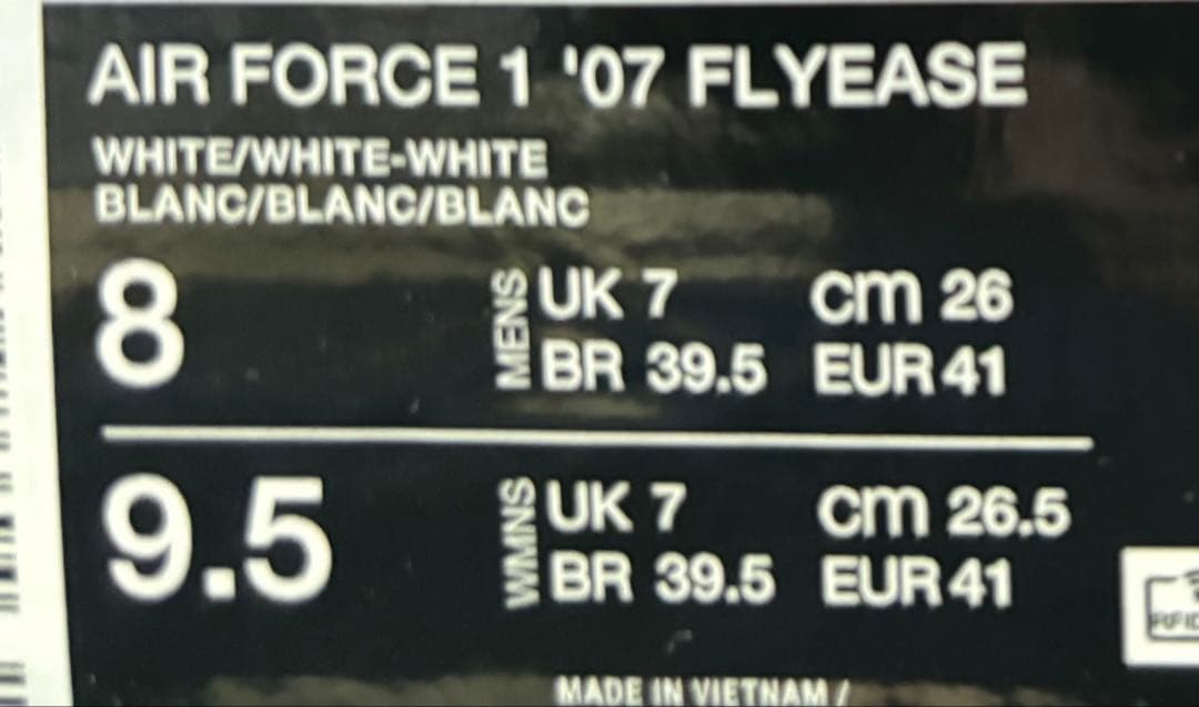 靴 NIKE AIR FORCE 1 '07 FLYEASE FD1146