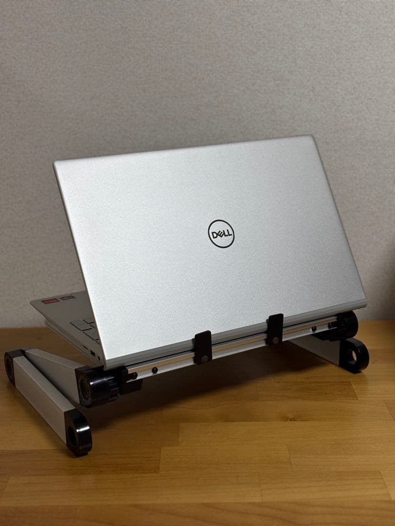 美品 Inspiron 15 5000 プレミアム Ryzen 5 アルミ個体