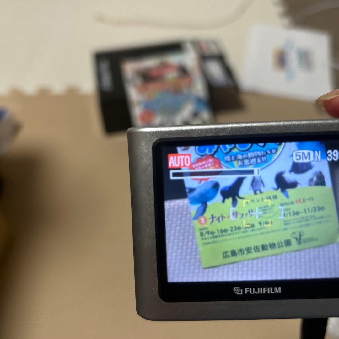 ジャンク　FUJIFILM FinePix Z3