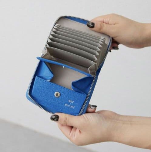 「PEZ(ペッツ)×perche(ペルケ)×ear」コラボジャバラ折り財布