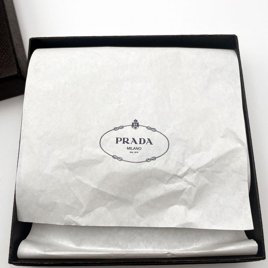 【未使用級】　PRADA　プラダ　シュシュ　ラインストーン　三角ロゴ　ヘアアクセ