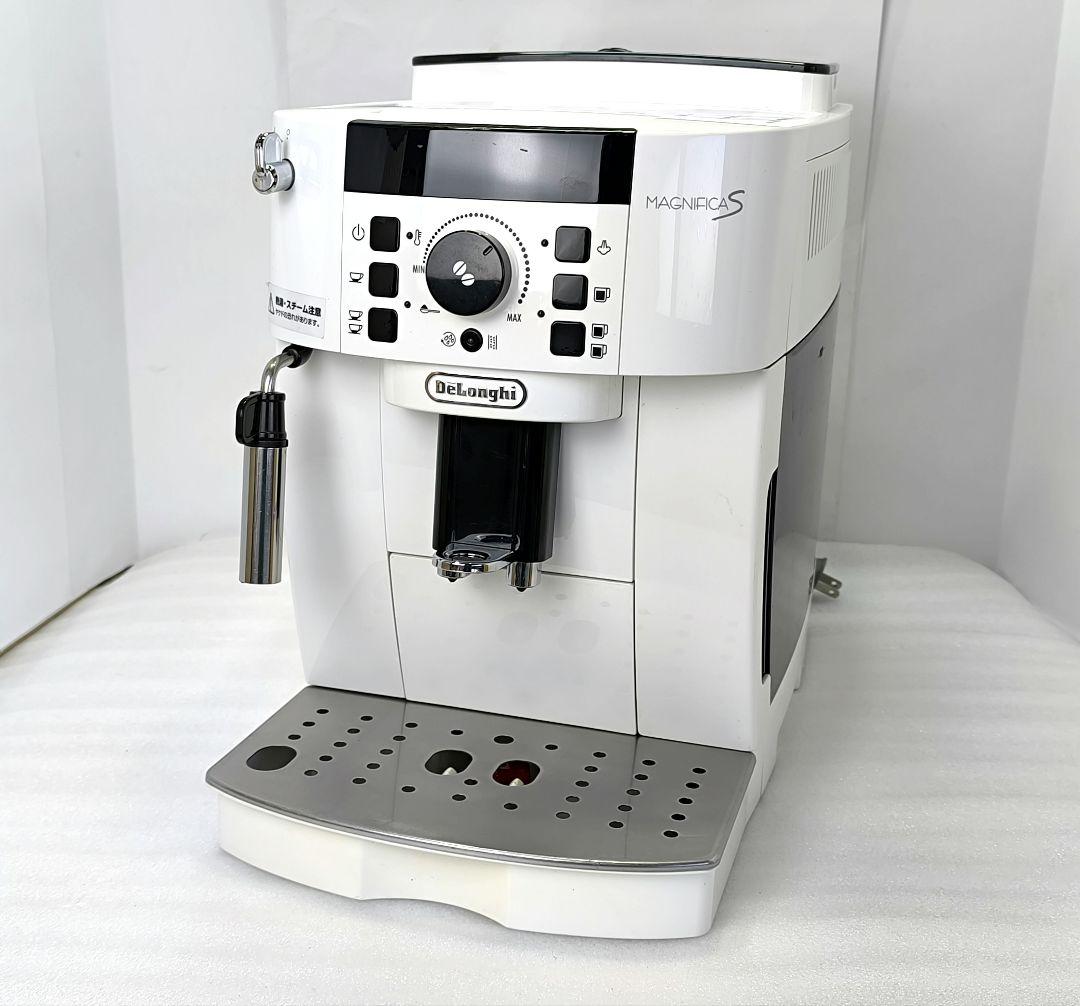 デロンギ　コンパクト全自動コーヒーマシンマグニフィカS ECAM22112W