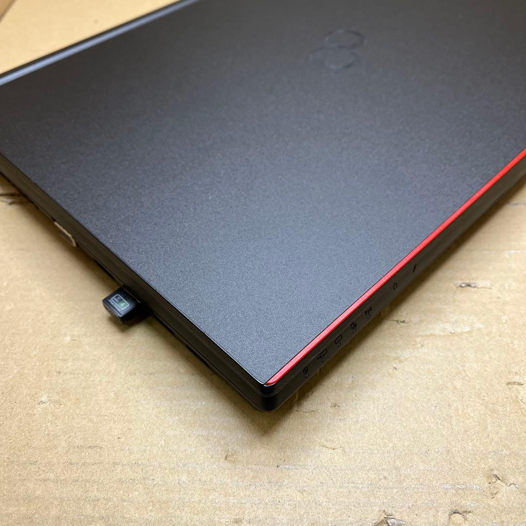 富士通 FMV LIFEBOOK A579/B FMVA64007