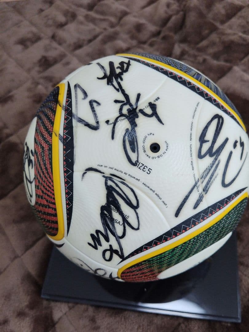 2010年京都サンガFC選手サイン入りサッカーボール 専用スタンド付き