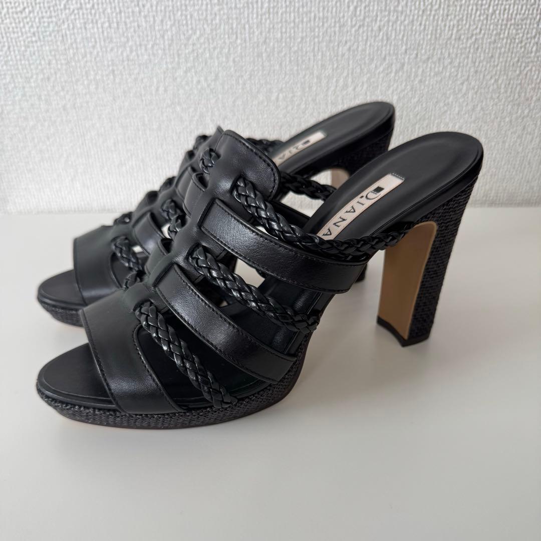 DIANAブラック グルカ調ミュール サンダル