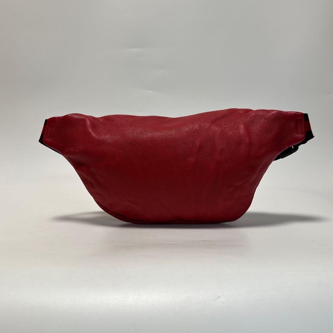 p97【美品】グッチ　レザー　ロゴプリント　シェリーライン　ウエストバッグ