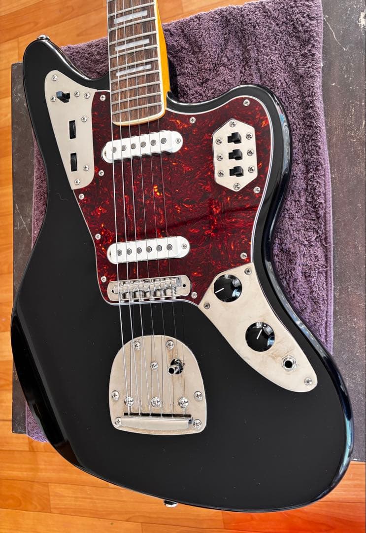 美品 Squier Classic Vibe ’70s Jaguar Black