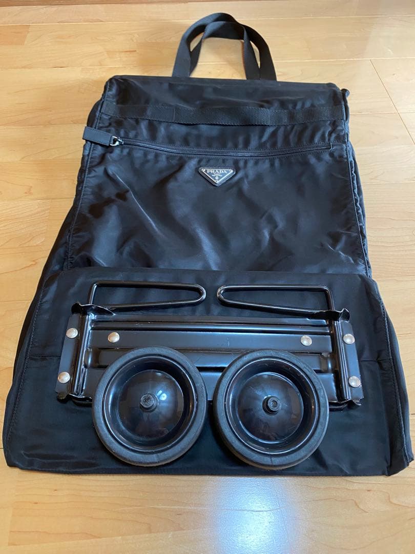 【希少⭐️入手困難】PRADA ショッピングカート　旅行バック　便利なキャリー付き