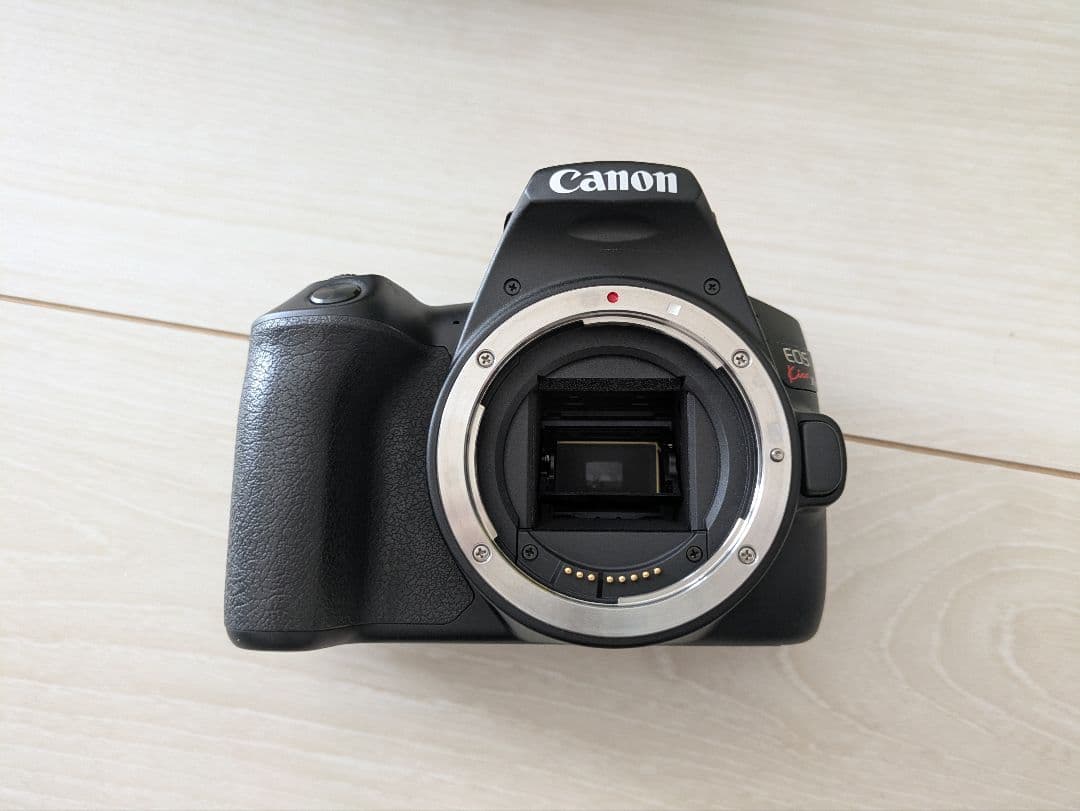 Canon EOS Kiss X10 本体 + 2本レンズ + 付属品