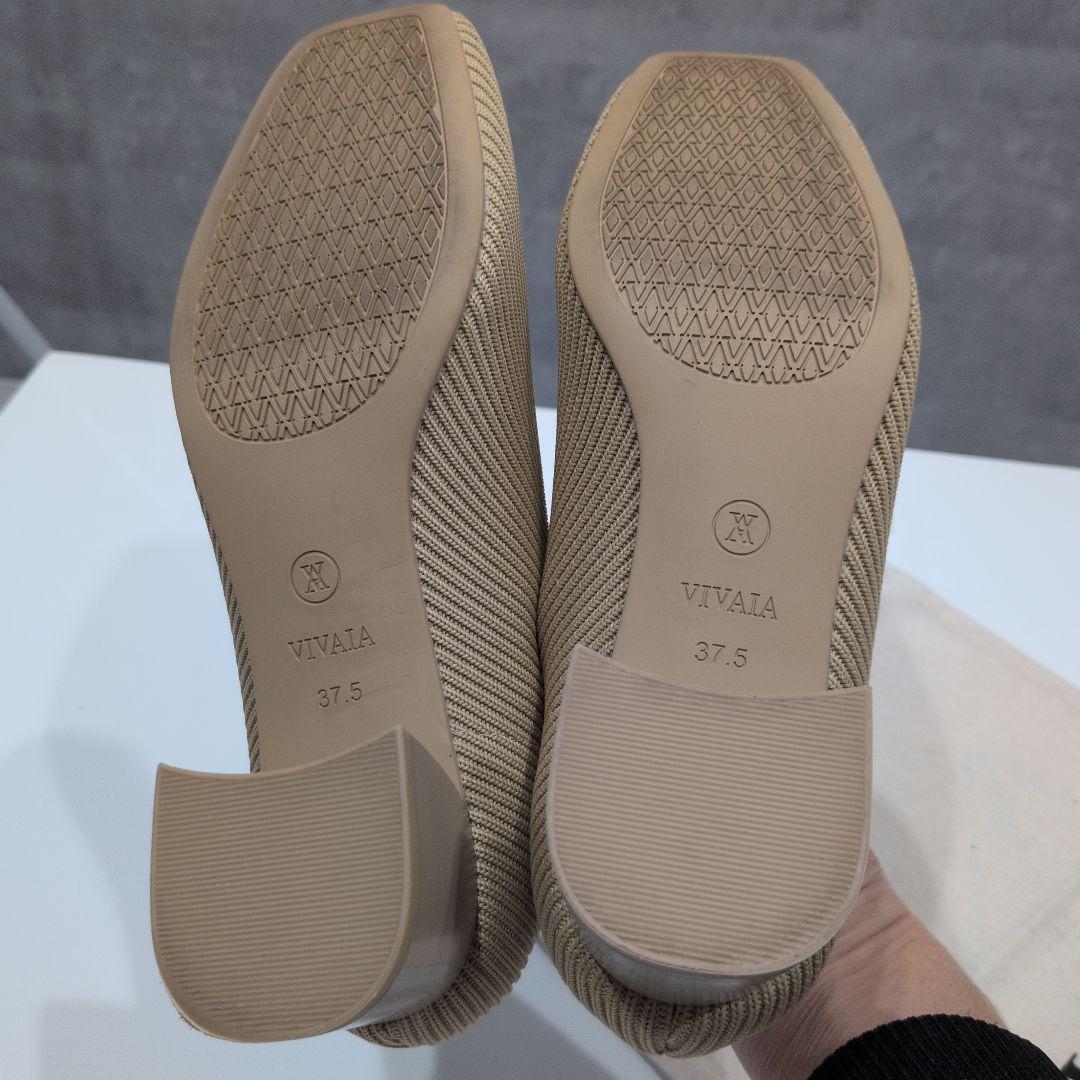 【極美品】VIVAIA ベージュ パンプス