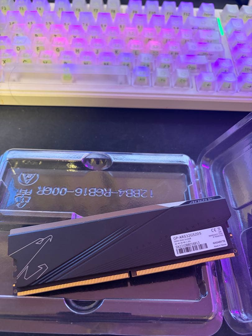 メモリー AORUS DDR5 16gb 5600 cl40