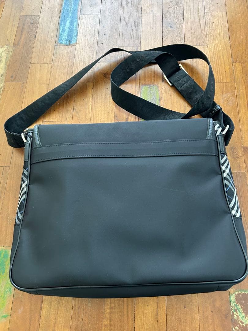 BURBERRY バーバリーブラックレーベル　ショルダーバッグ