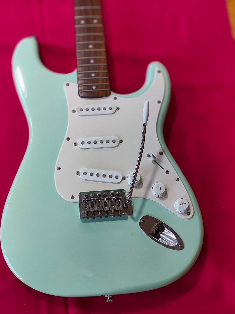 Squier ストラトキャスタータイプ エレキギター純正ケース 弦付