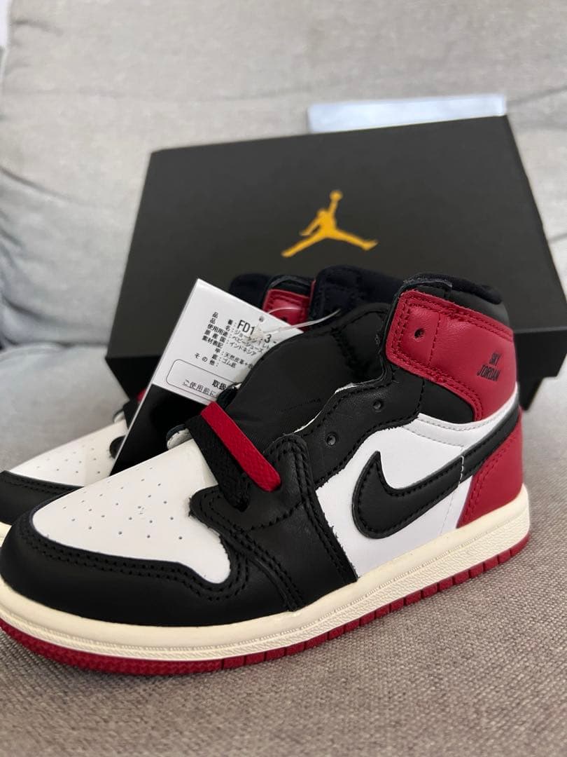つま黒　キッズ　NIKEジョーダン 1 レトロ ハイBlack ToeOG
