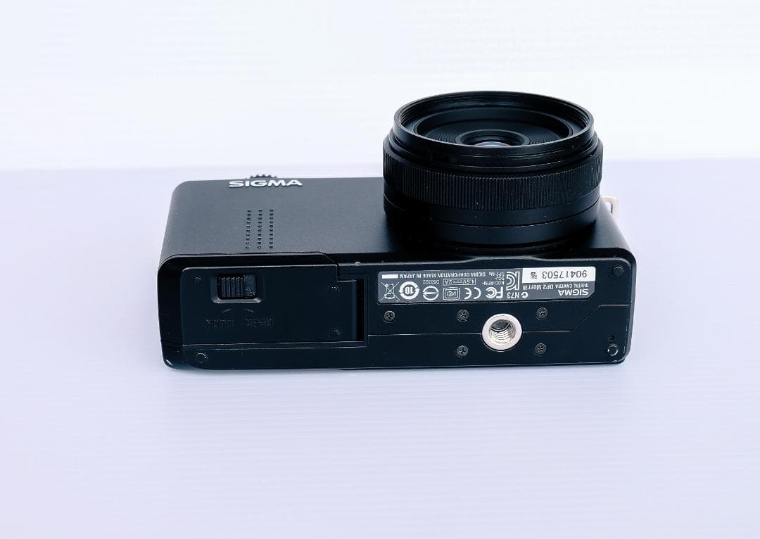 デジタルカメラ SIGMA DP2Merrill