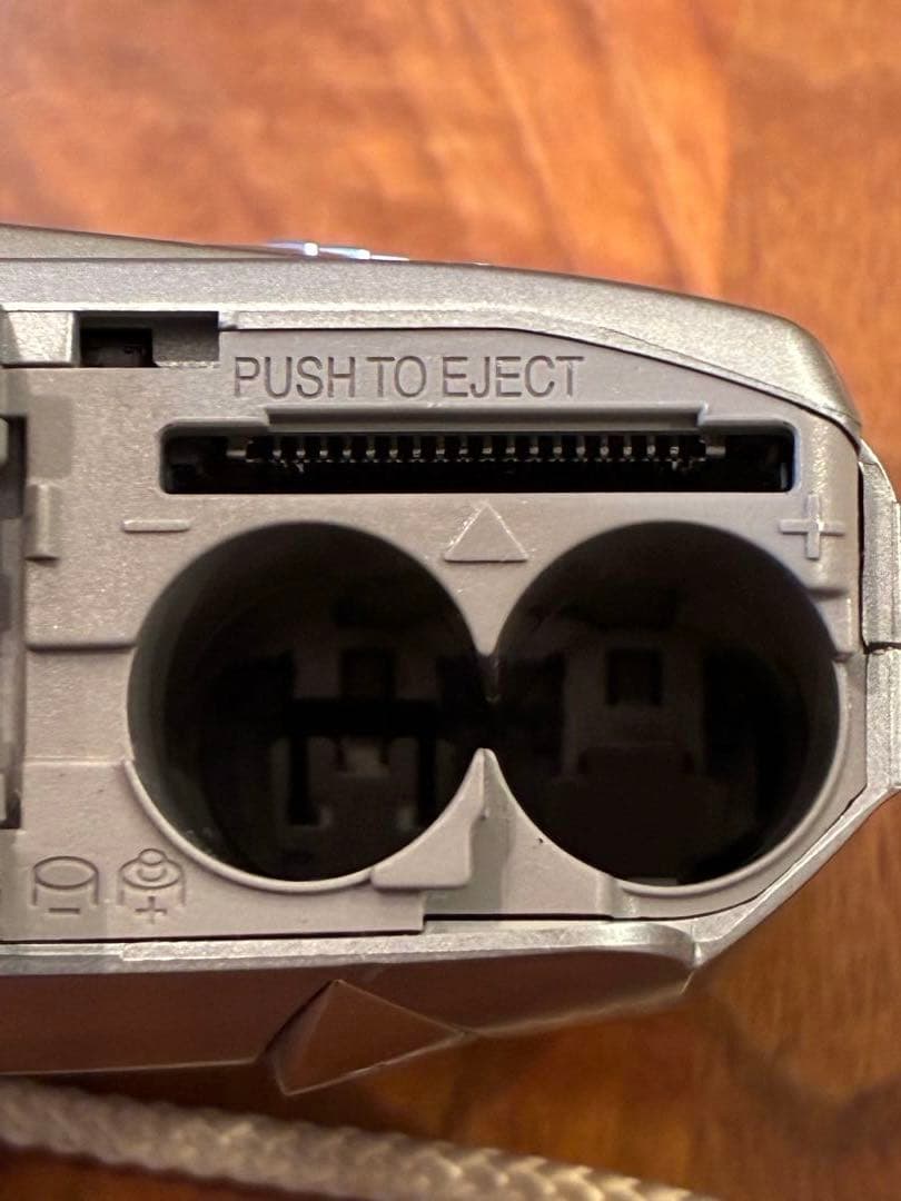 【動作確認済】FUJIFILM FinePix A203 オールドデジカメ 美品