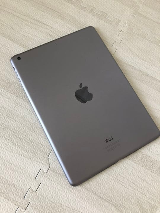 APPLE iPad Air 1   16GB  スペースグレー